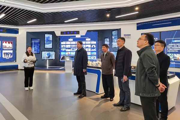 校企合作促發展——頂立科技與江西理工大學簽署人才聯合培養合作協議 (3).jpg 校企合作促發展——頂立科技與江西理工大學簽署人才聯合培養合作協議 (3).jpg