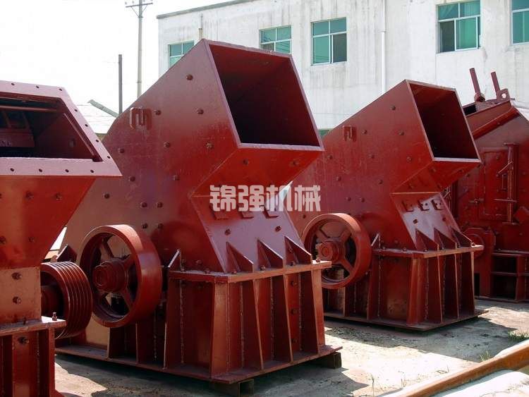 整套砂石料破碎機(jī)多少錢(qián)?砂石破碎機(jī)設(shè)備成本多少？(圖2)